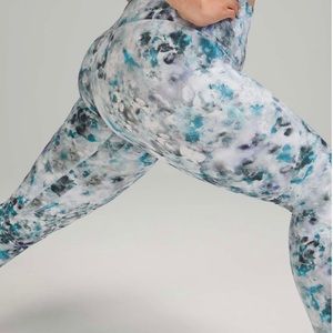 Lululemon Align Pant 28in size 6 in Kaleidofloral Multi! WORN TWICE!